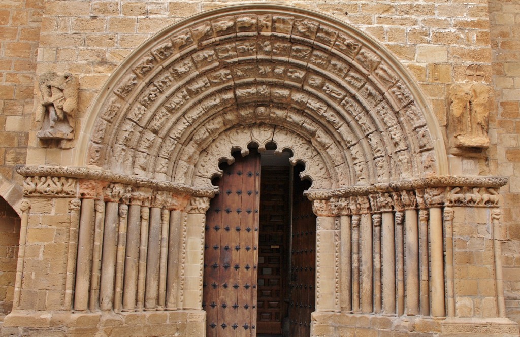 Foto: Iglesia de Santiago - Puente la Reina (Navarra), España