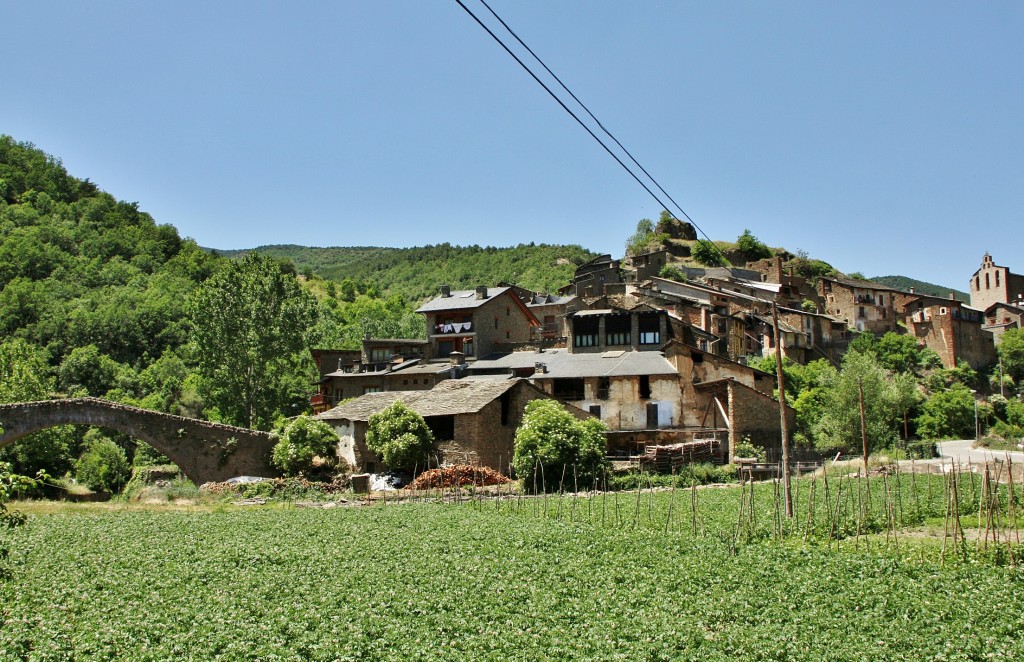 Foto: Vista del pueblo - Castellbò (Lleida), España