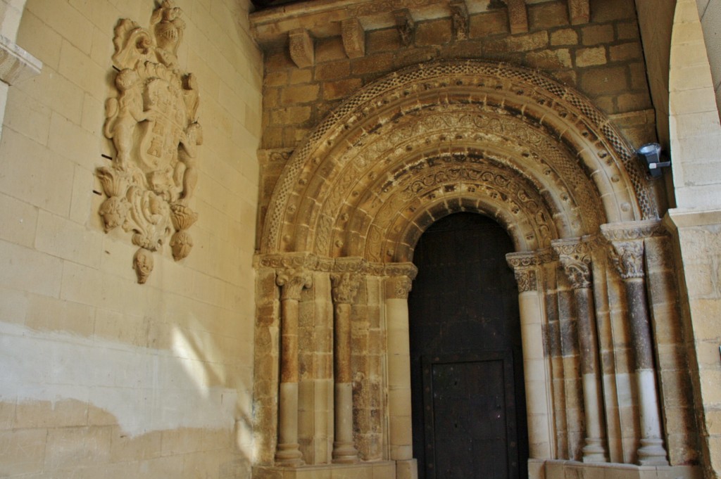 Foto: Iglesia de San Martín - San Martín de Unx (Navarra), España