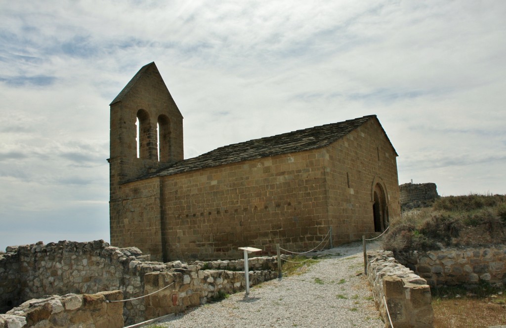 Foto: Recinto amurallado: iglesia de San Nicolás - Rada (Navarra), España