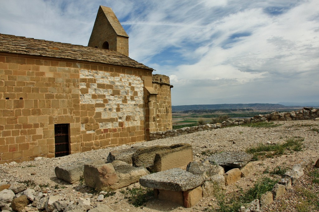 Foto: Recinto amurallado: iglesia de San Nicolás - Rada (Navarra), España