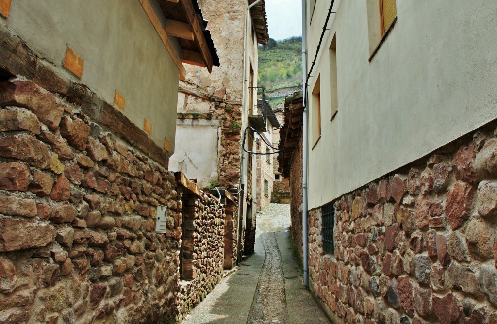 Foto: Vista del pueblo - Viniegra de Abajo (La Rioja), España