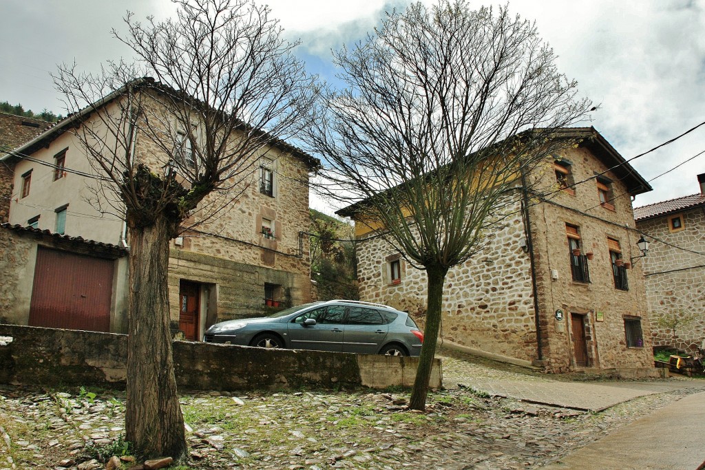 Foto: Vista del pueblo - Viniegra de Abajo (La Rioja), España