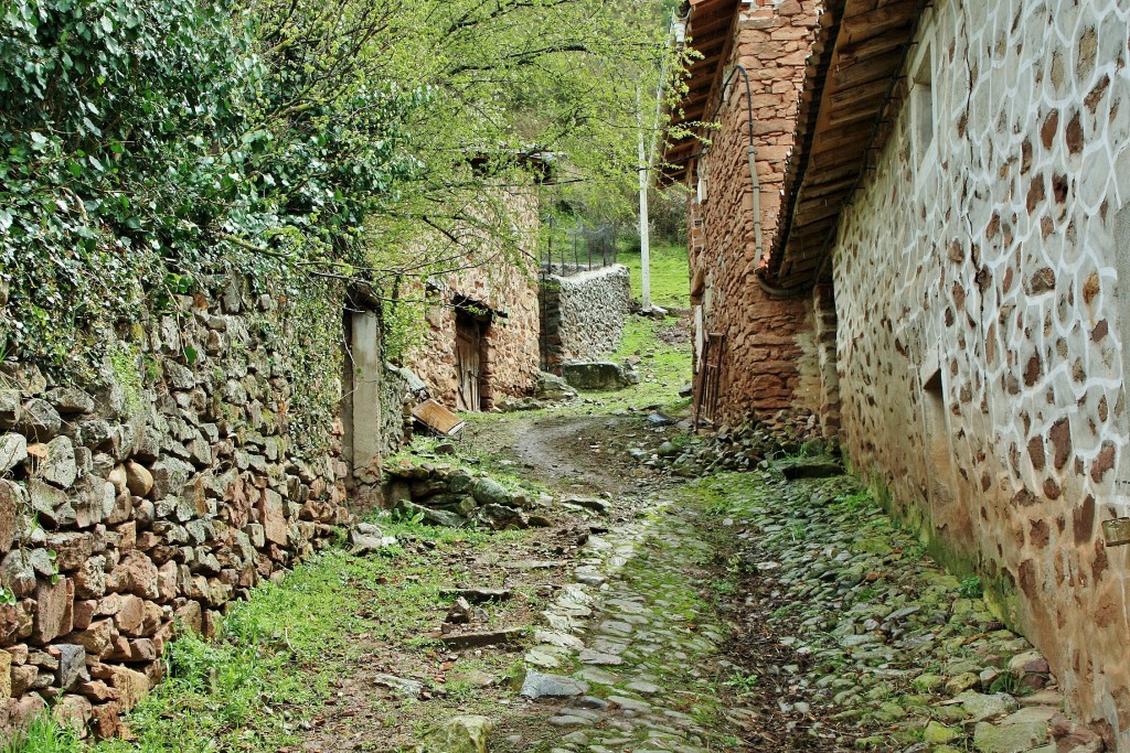 Foto: Vista del pueblo - Viniegra de Abajo (La Rioja), España