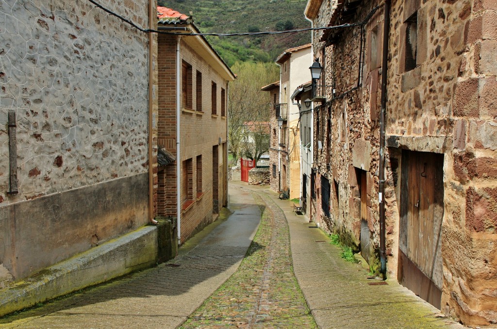 Foto: Vista del pueblo - Viniegra de Abajo (La Rioja), España