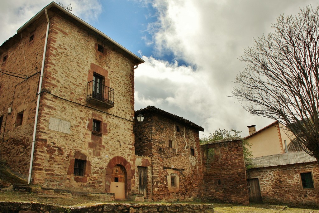 Foto: Vista del pueblo - Viniegra de Abajo (La Rioja), España