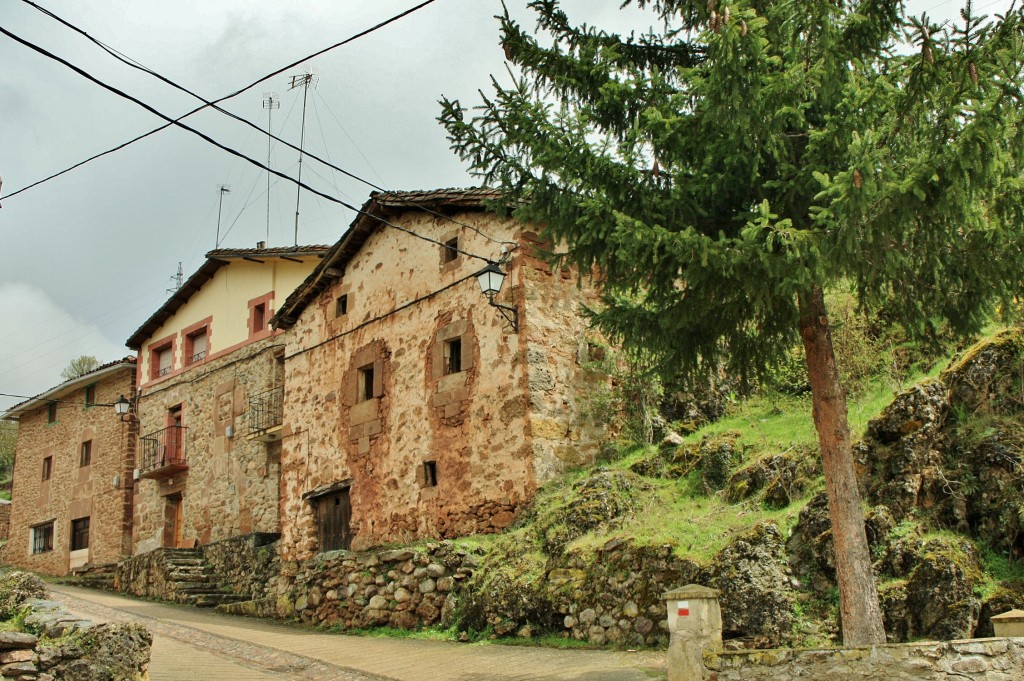 Foto: Vista del pueblo - Viniegra de Abajo (La Rioja), España