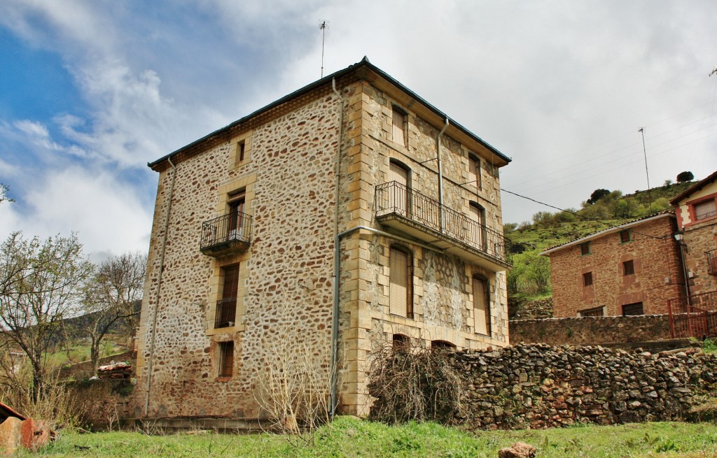 Foto: Vista del pueblo - Viniegra de Abajo (La Rioja), España