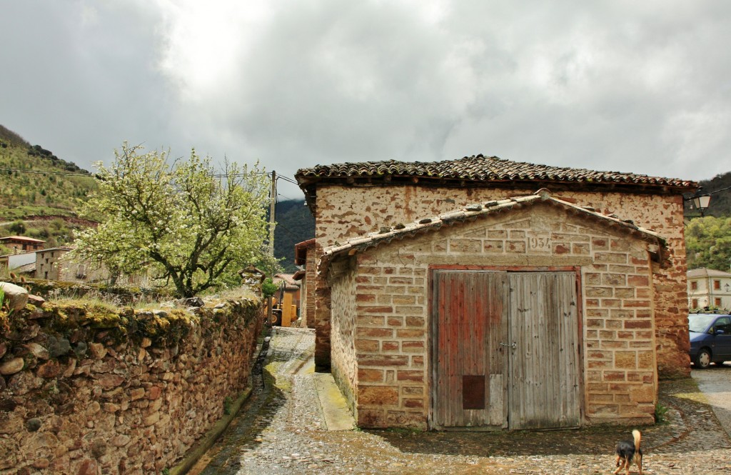 Foto: Vista del pueblo - Viniegra de Abajo (La Rioja), España