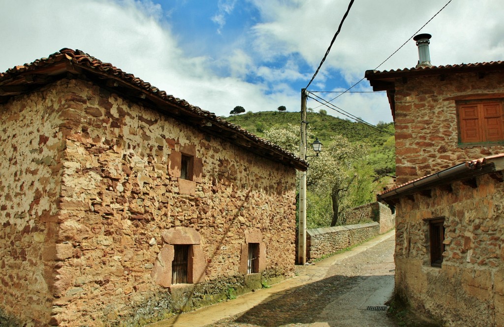 Foto: Vista del pueblo - Viniegra de Abajo (La Rioja), España