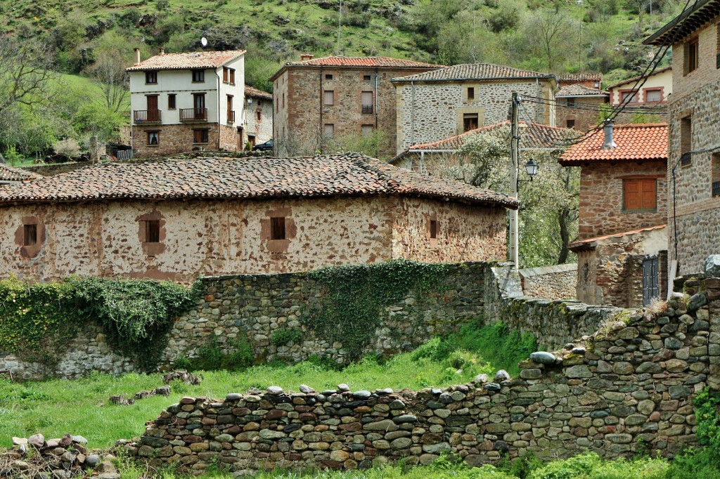 Foto: Vista del pueblo - Viniegra de Abajo (La Rioja), España