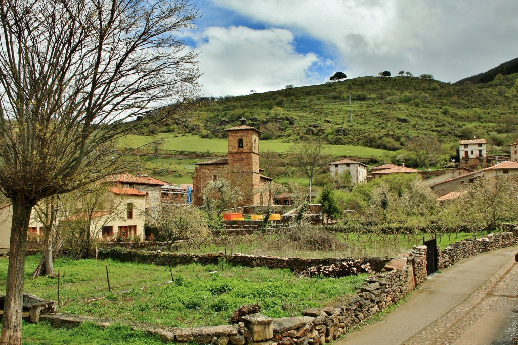 Foto: Vista del pueblo - Viniegra de Abajo (La Rioja), España