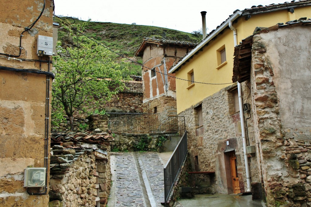 Foto: Vista del pueblo - Ventrosa (La Rioja), España