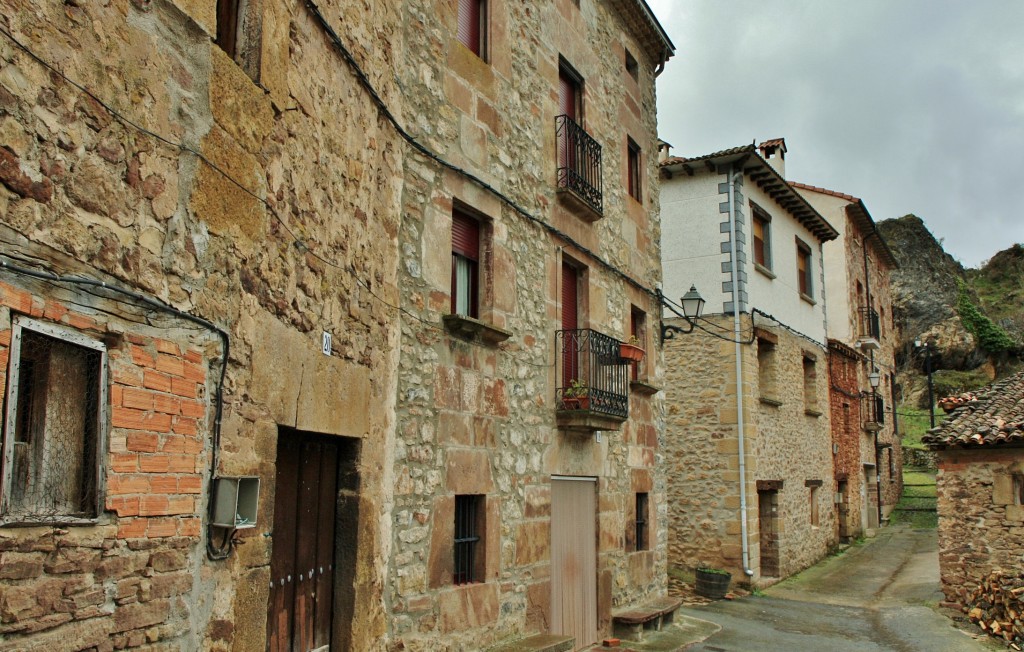 Foto: Vista del pueblo - Ventrosa (La Rioja), España