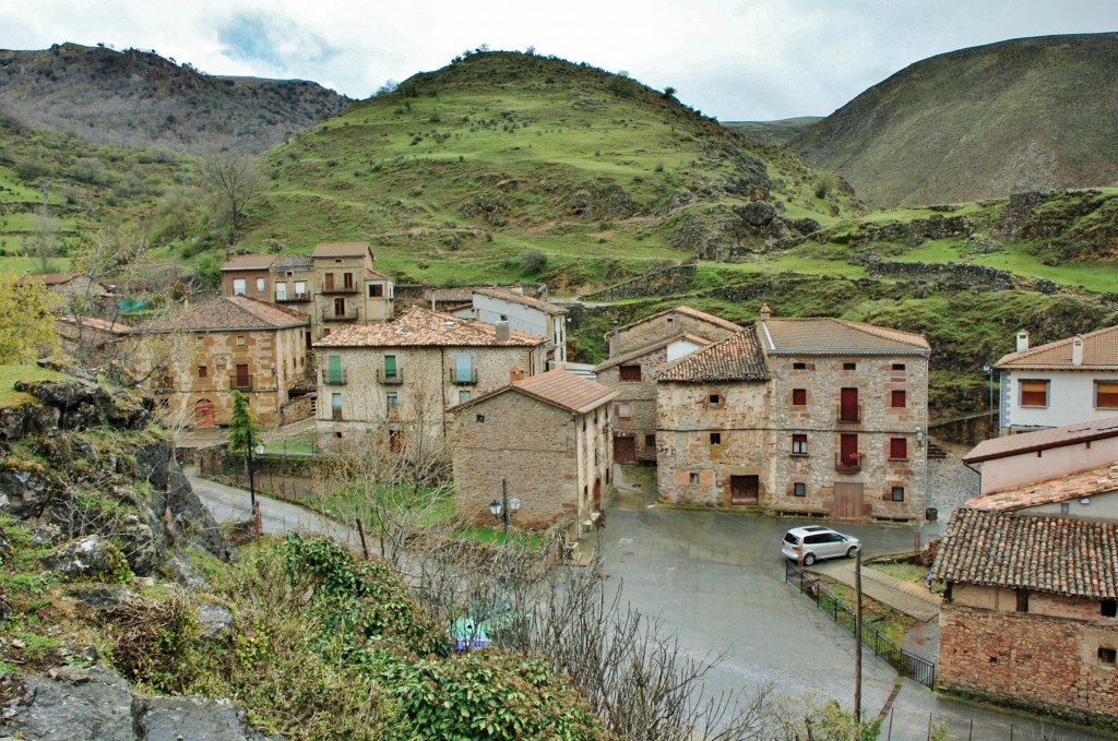 Foto: Vista del pueblo - Ventrosa (La Rioja), España