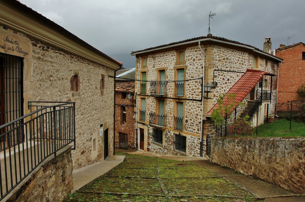 Foto: Vista del pueblo - Ventrosa (La Rioja), España