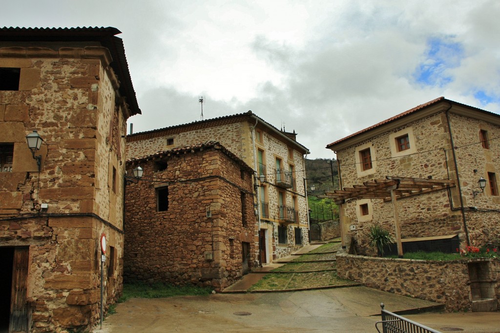 Foto: Vista del pueblo - Ventrosa (La Rioja), España