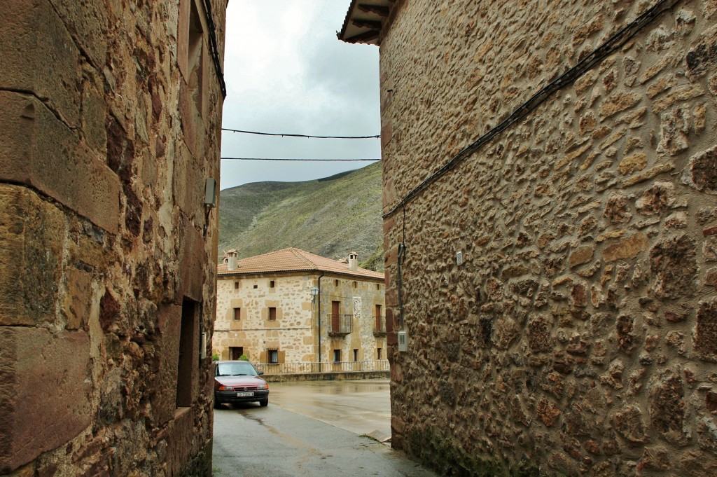 Foto: Vista del pueblo - Ventrosa (La Rioja), España