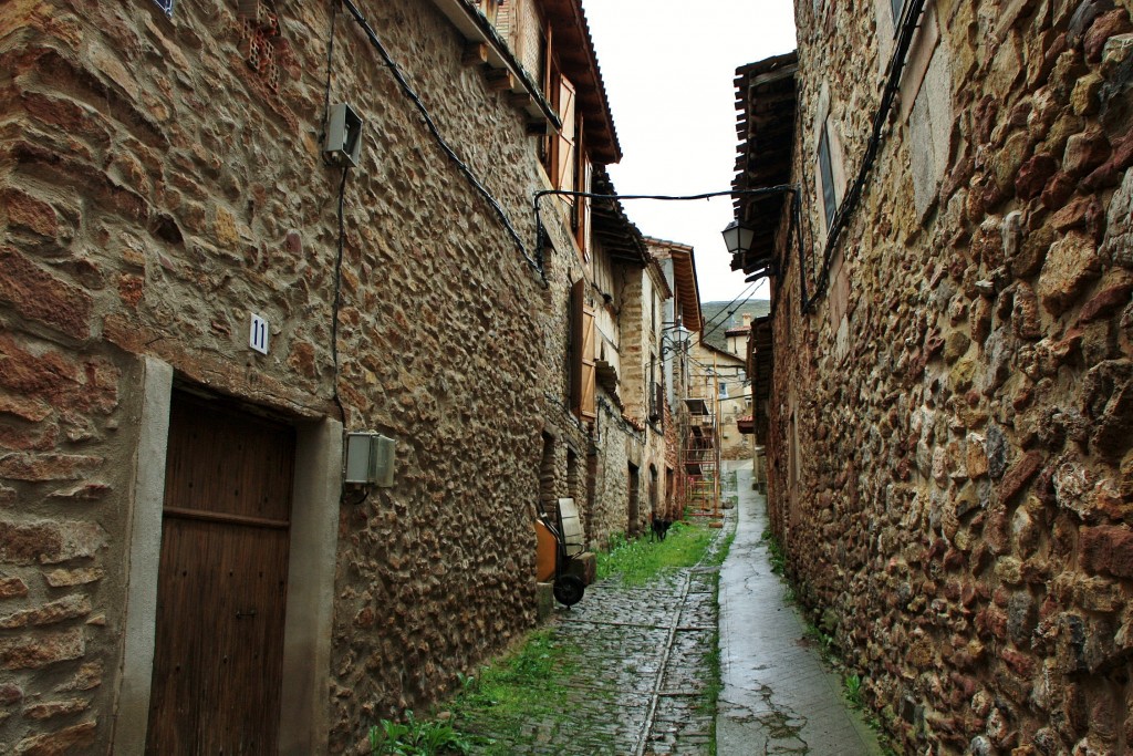 Foto: Vista del pueblo - Ventrosa (La Rioja), España