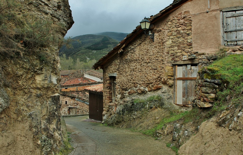 Foto: Vista del pueblo - Ventrosa (La Rioja), España