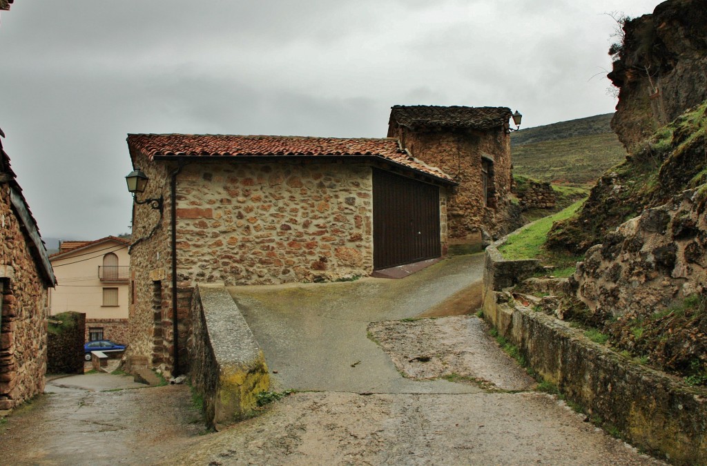 Foto: Vista del pueblo - Ventrosa (La Rioja), España