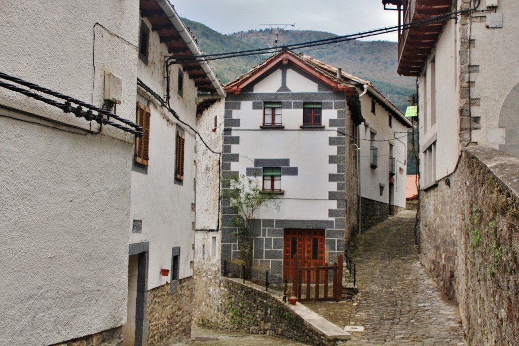 Foto: Centro histórico - Burgui (Navarra), España