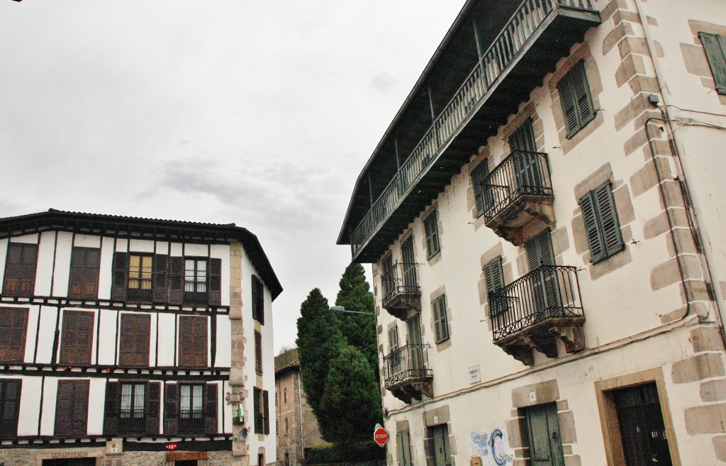 Foto: Vista del pueblo - Bera (Navarra), España