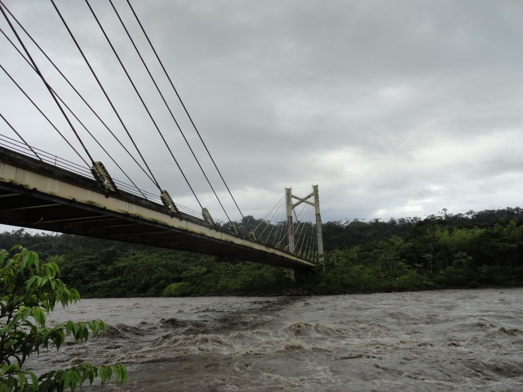 Foto: Estructura  del puente - Simón Bolívar (Pastaza Chuvitayo) (Pastaza), Ecuador