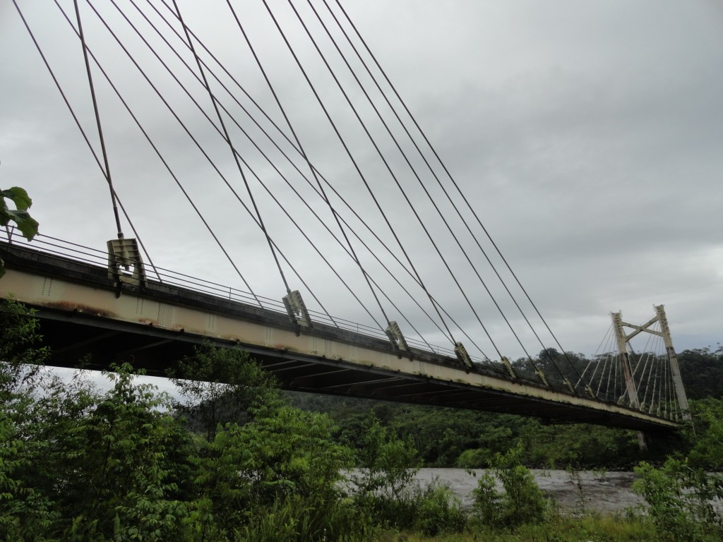 Foto: Estructura  del puente - Simón Bolívar (Pastaza Chuvitayo) (Pastaza), Ecuador