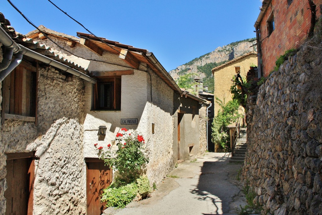 Foto: Vista del pueblo - Tuixent (Lleida), España