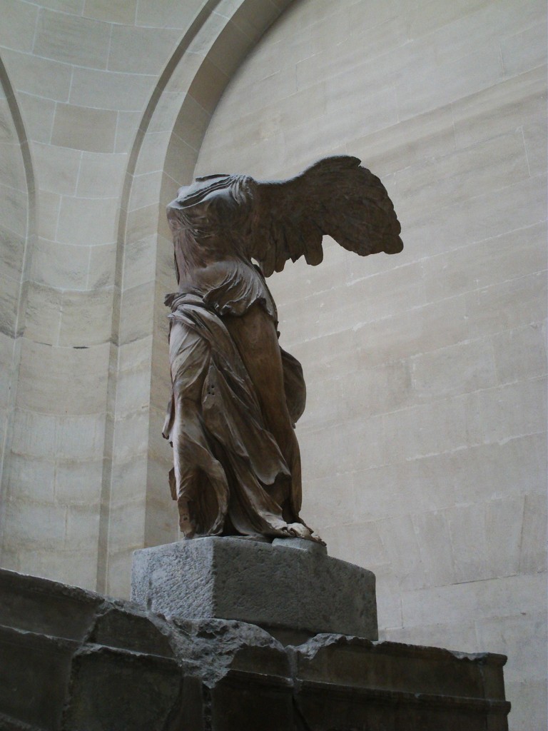 Foto: VICTORIA DE SAMOTRACIA.-MUSEO DEL LOUVRE - Paris, Francia