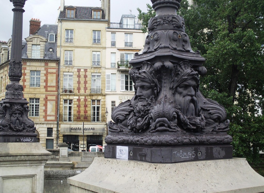 Foto: POSTE DE ALUMBRADO(DETALLE) - Paris, Francia