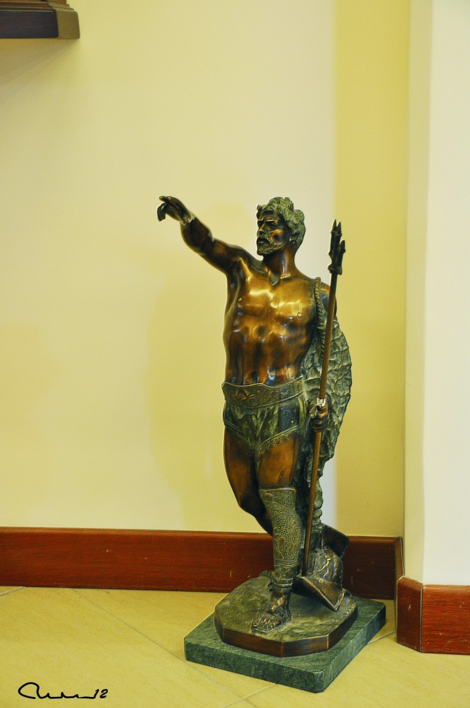 Foto: Escultura de bronce - Napoles, Italia