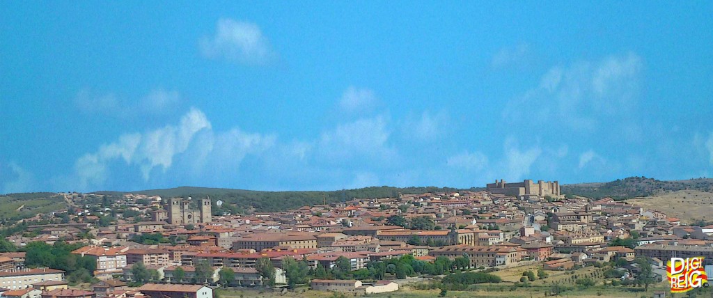 Foto: Panorámica desde la carretera. - Sigüenza (Guadalajara), España