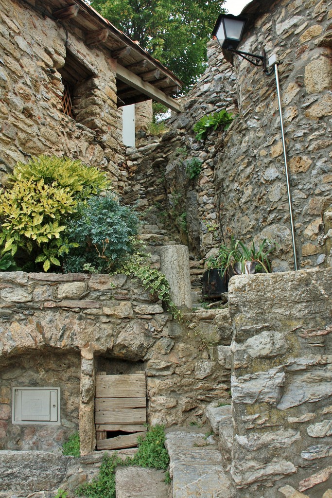 Foto: Recinto medieval - La Roca (Girona), España