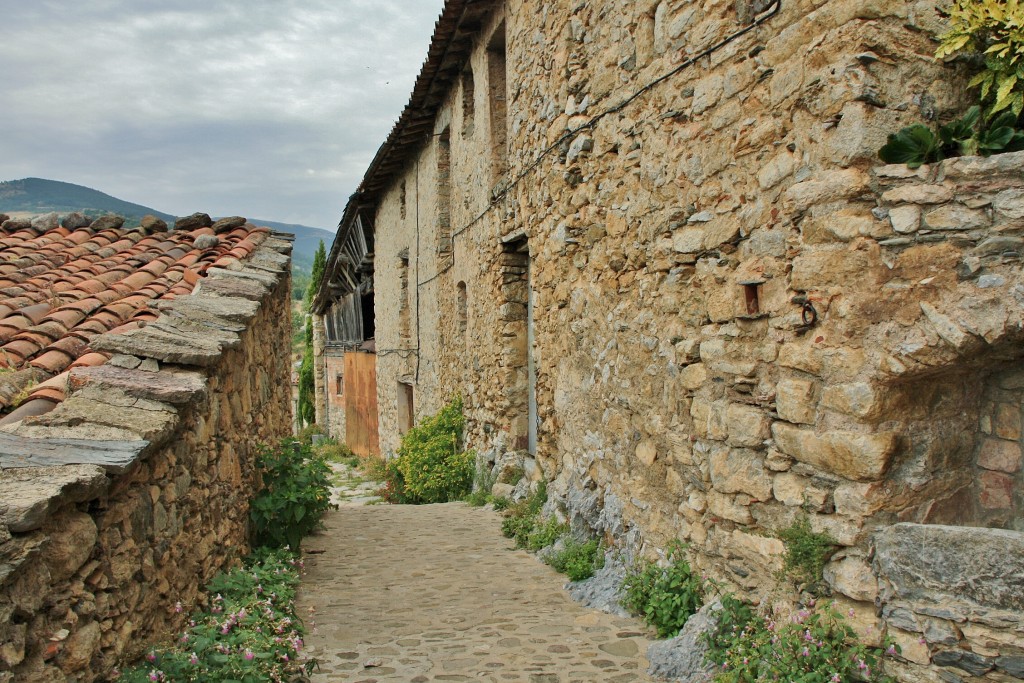 Foto: Recinto medieval - La Roca (Girona), España