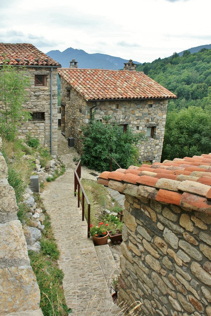 Foto: Recinto medieval - La Roca (Girona), España