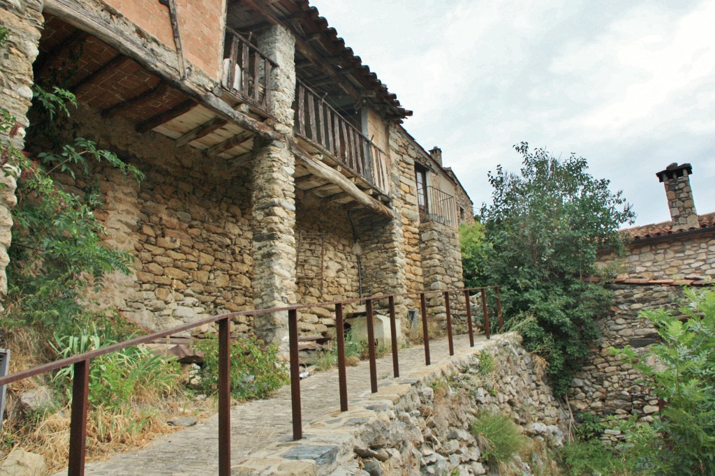 Foto: Recinto medieval - La Roca (Girona), España