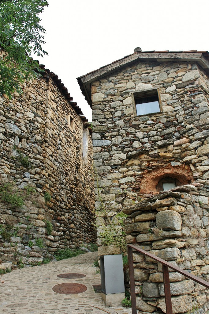 Foto: Recinto medieval - La Roca (Girona), España