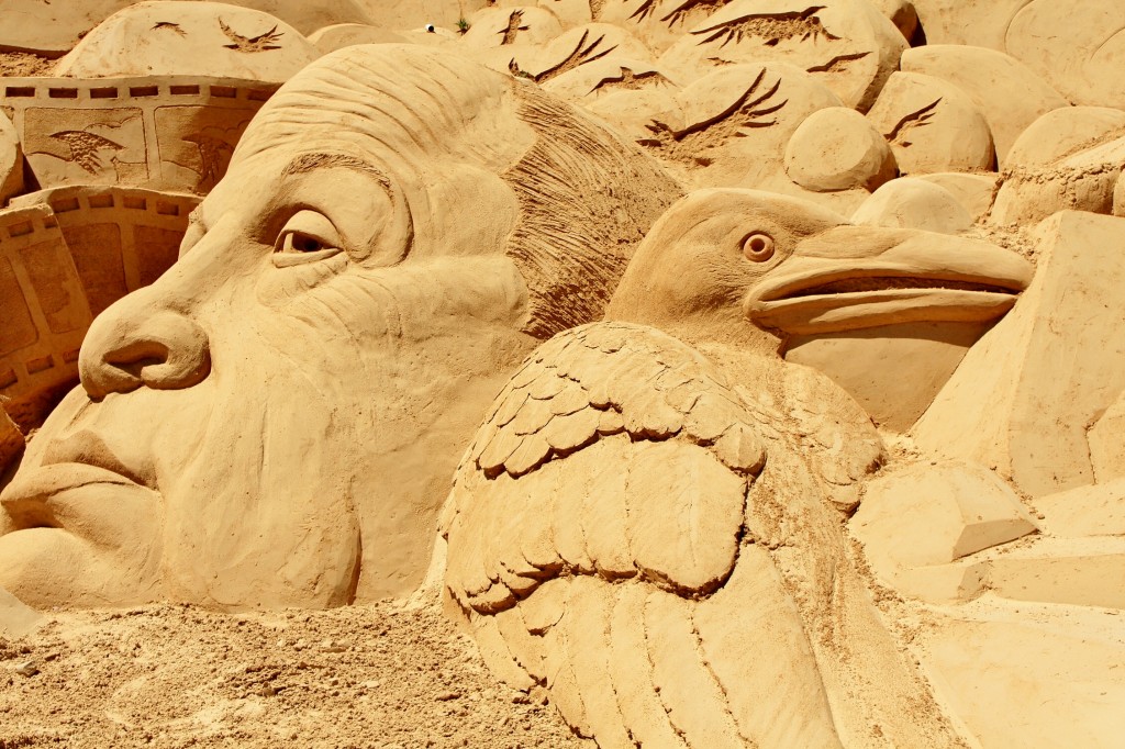 Foto: Figuras de arena - Pêra (Faro), Portugal