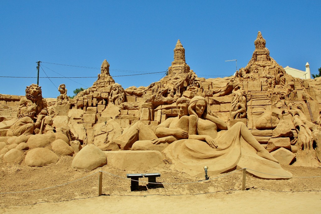 Foto: Figuras de arena - Pêra (Faro), Portugal