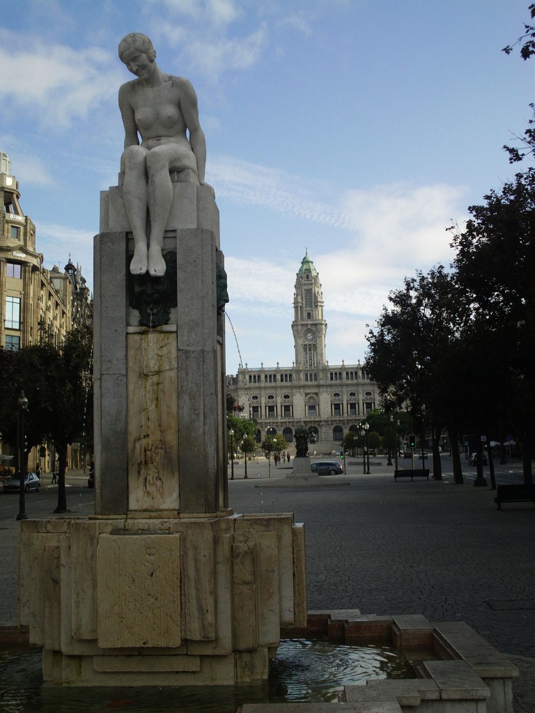 Foto: PLAZA DE LA LIBERTAD - O Porto, Portugal