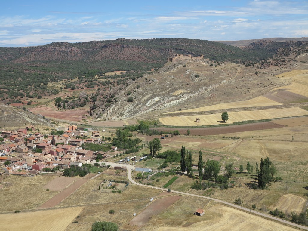 Foto: VISTA DESDE AIRE PUEBLO RIBA DE SANTIUSTE - Riba De Santiuste (Guadalajara), España