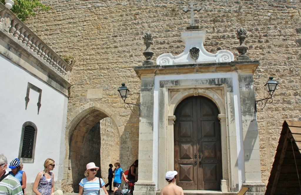 Foto: Entrada principal - Óbidos (Leiria), Portugal