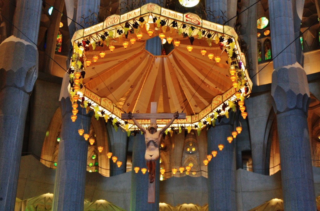 Foto: Interior de la Sagrada Familia - Barcelona (Cataluña), España