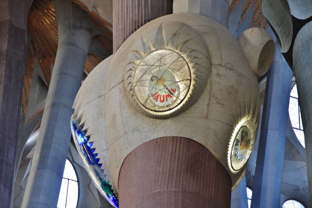 Foto: Interior de la Sagrada Familia - Barcelona (Cataluña), España