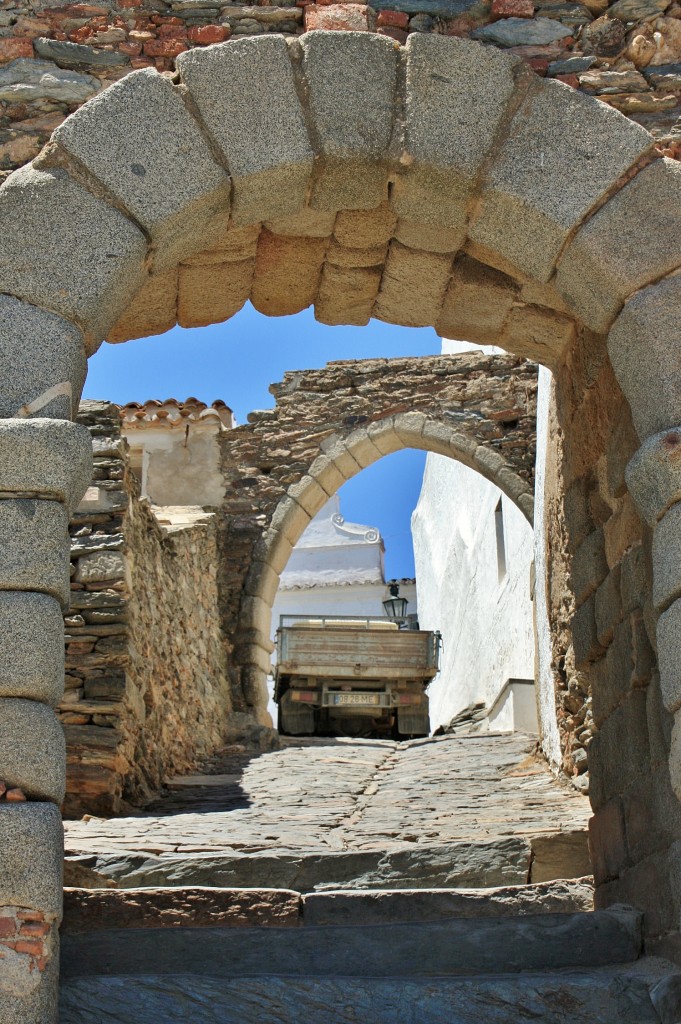 Foto: Puerta de la muralla - Monsaraz (Coimbra), Portugal