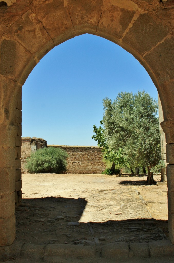 Foto: Recinto amurallado - Mourao (Évora), Portugal