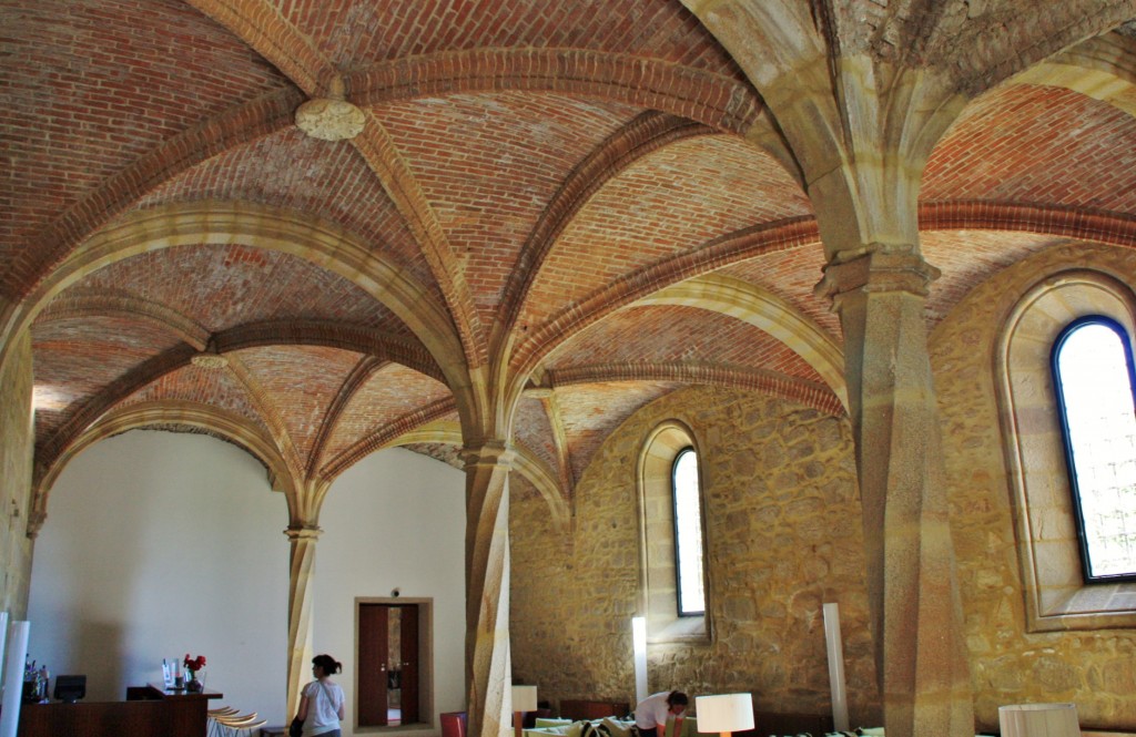 Foto: Monasterio de Santa María - Flor da Rosa (Portalegre), Portugal