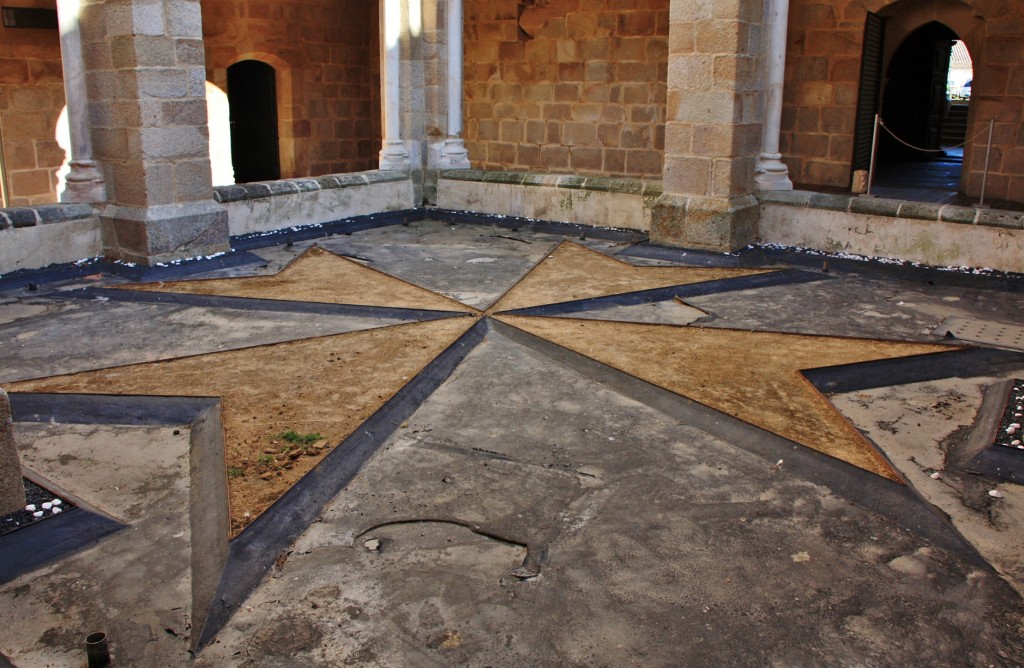 Foto: Monasterio de Santa María - Flor da Rosa (Portalegre), Portugal